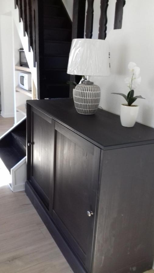 Appartement "Mathieu" Pesmes Bagian luar foto